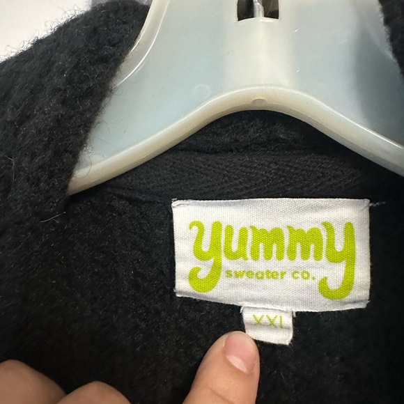 Yummy Black Knit Cardigan - Picture 2 of 3